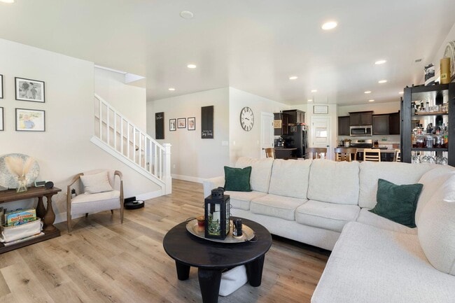 Photo - Spacious Two-Story Retreat in South Boise