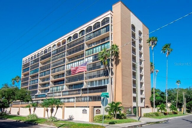Building Photo - 3211 W Swann Ave Unit 506