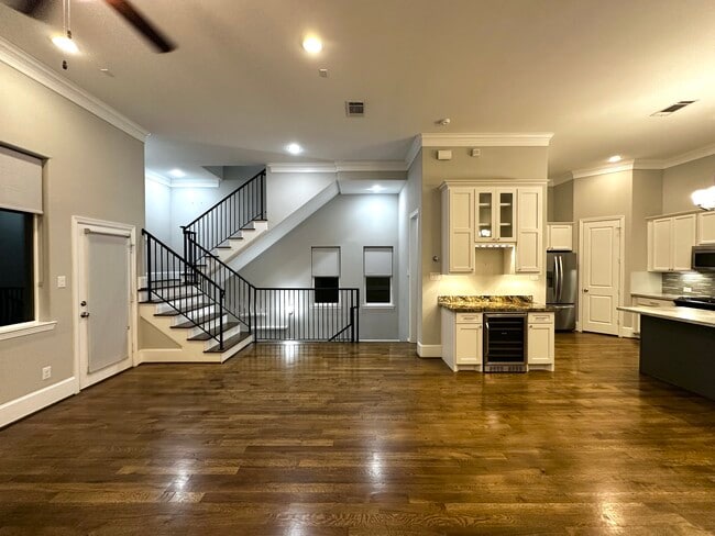 Photo - 1621 Shearn St