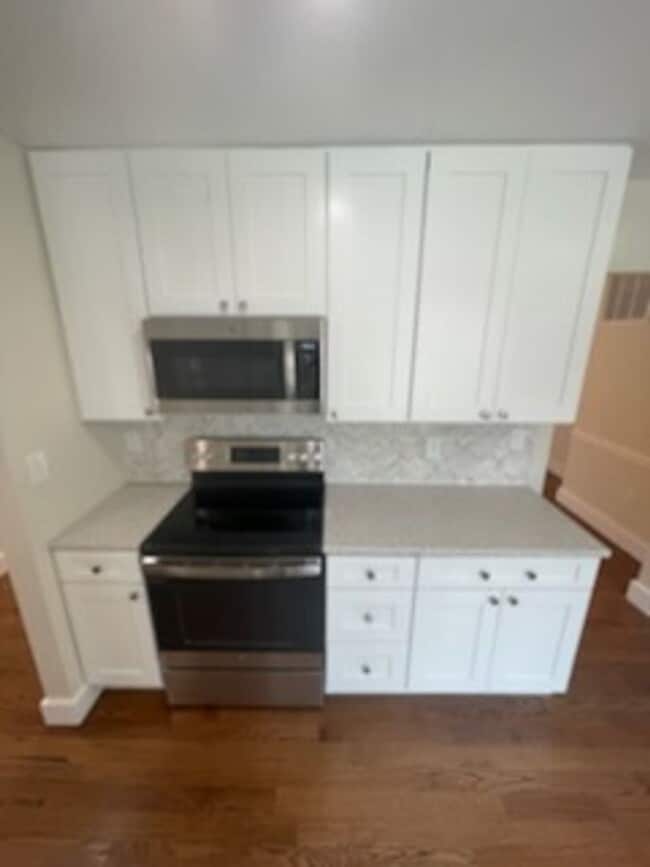 Photo - BEAUTIFLLY UPDATED TOWNHOME