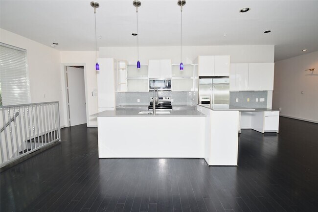 Photo - 207 Pierce St Unit 201