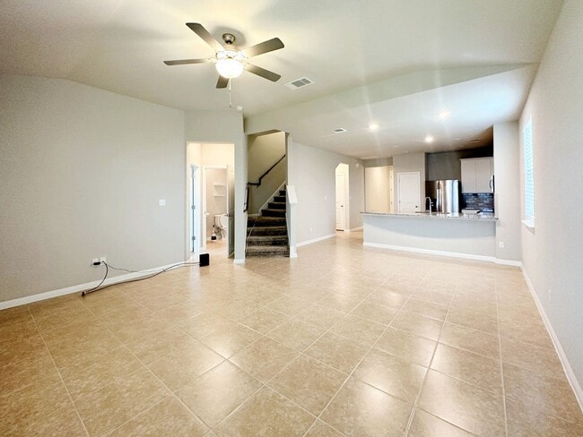 Photo - 129 Blooming Trl