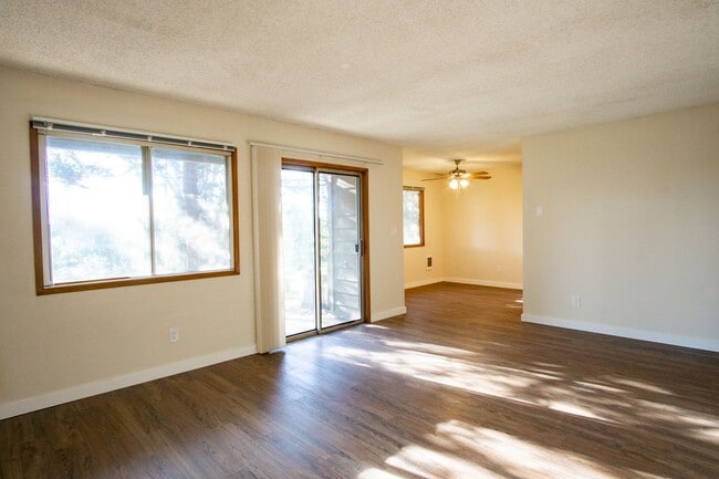 Photo - Spacious 2-Bed/2-Bath with Patio in Cedar Hills!! Unit 05