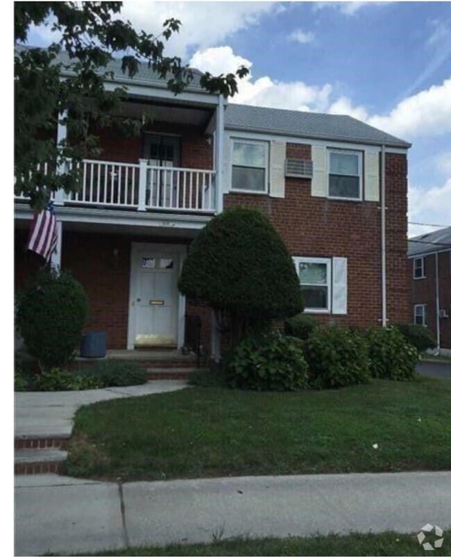 Building Photo - 75-7 260th St Unit 1A Rental