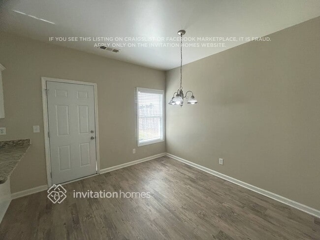 Photo - 107 Brookvalley Crossing