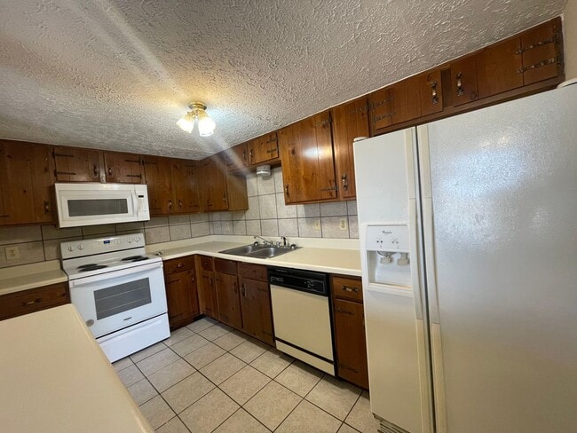 Photo - 122 Kitty Hawk Square
