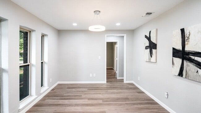 Photo - 2416 Kimberly Ln
