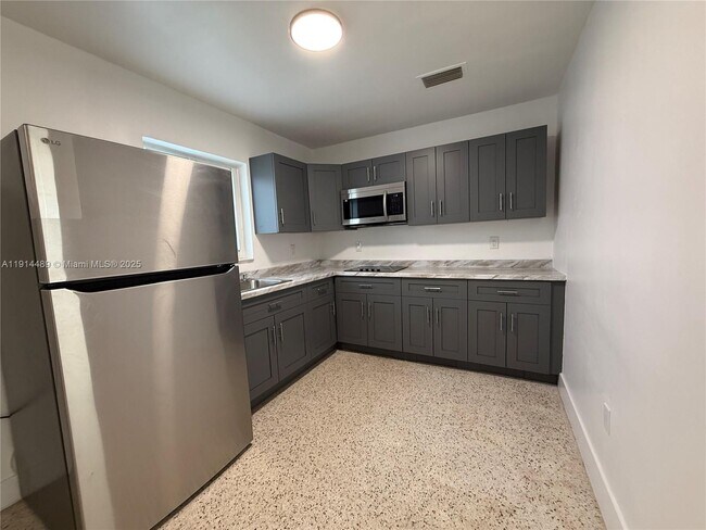 Photo - 3144 NW 29th St Unidad A