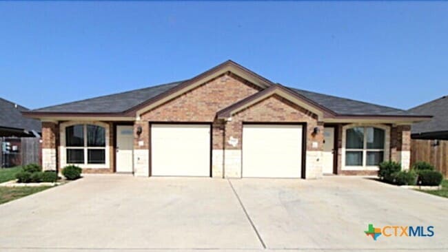 Building Photo - 4310 Hunters Pl Dr Rental