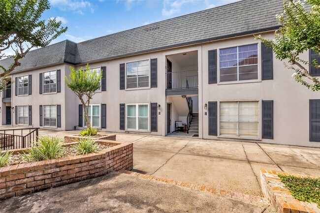 Photo - 1800 Stoney Brook Dr Unit 205