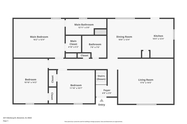 Photo - Gorgeous 4 Bedroom with Spacious Backyard