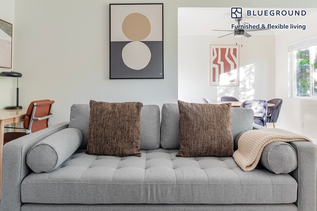 Photo - 245 Bush St Unidad SI FL2-ID2037