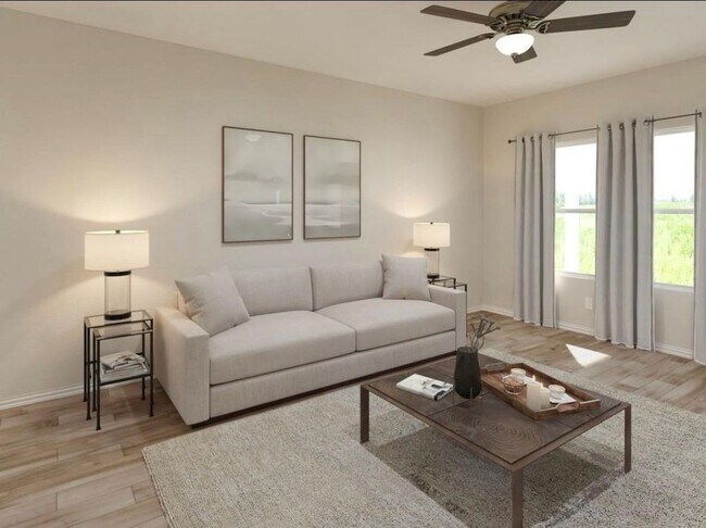 Photo - 600 Clover Crk Dr