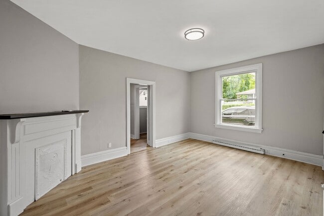 Photo - Beautiful 2 bedroom home in Homestead available August 1!