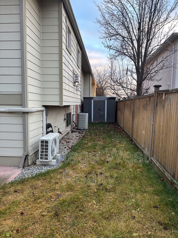 Photo - 2-372 Hartman Rd