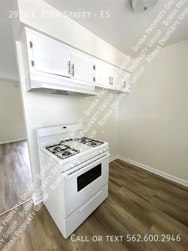 Photo - 2926 E 65th St Unit E5