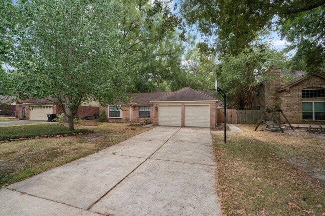 3318 Golden Willow Dr