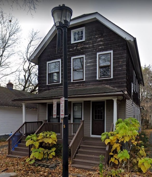 Building Photo - 17 Whitmore St Unit Lower