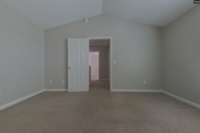 Photo - 390 Fox Trot Dr