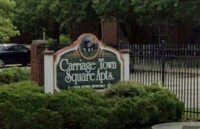 Photo - 421 W Water St