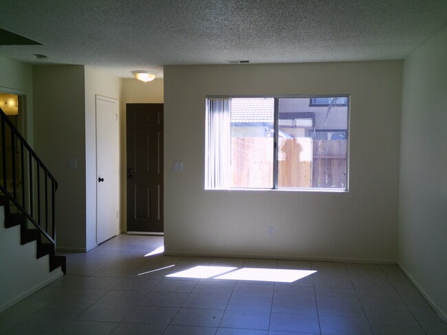 Living Room - 404 W Barton Ave