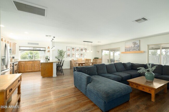 Photo - 5161 E Beck Ln