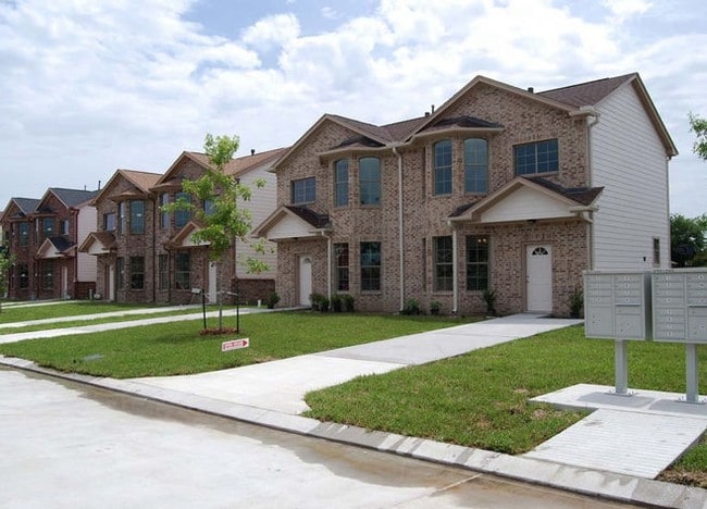 Primary Photo - Champions Valley Townhomes