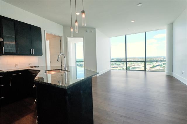 Building Photo - 1301 Throckmorton St Unit 2106 Rental