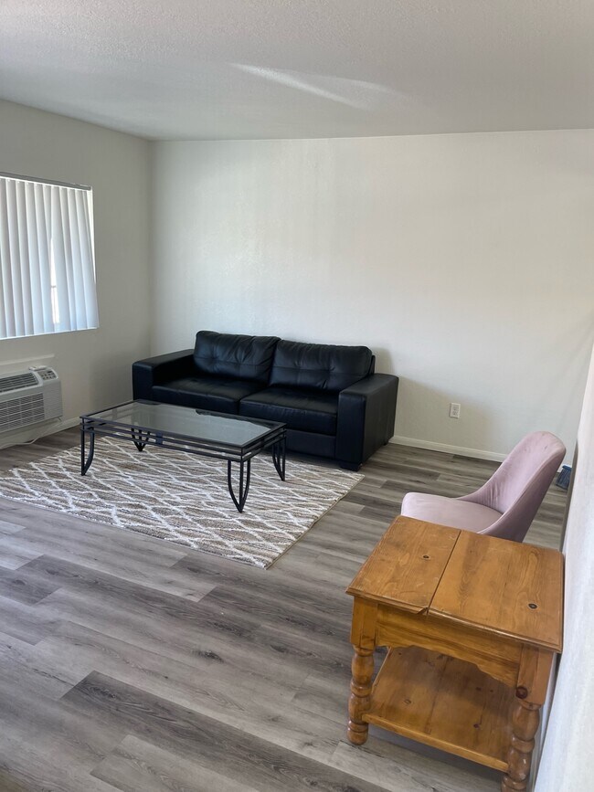 Photo - Mountain View