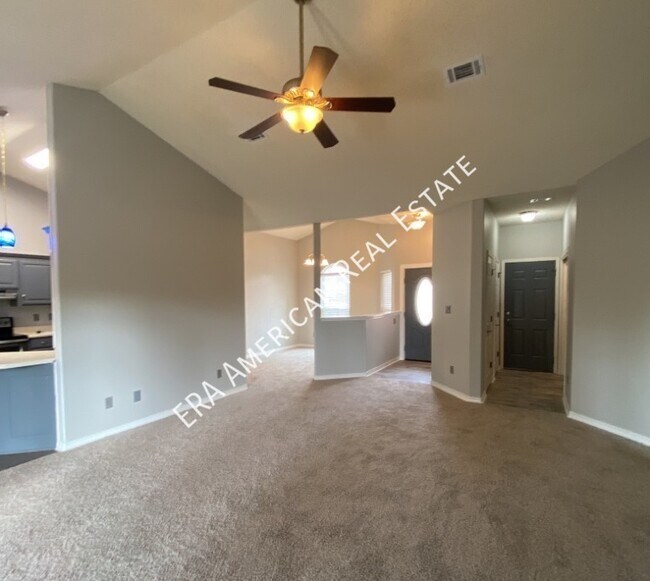 Photo - 2621 Barefoot Creek Cir