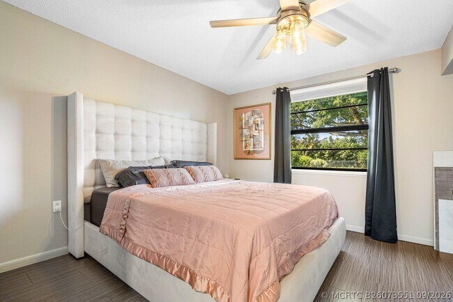 6121 Balboa Cir Unidad 103