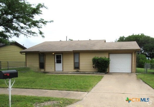 Building Photo - 825 Michelle Dr Rental