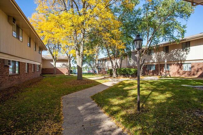 Walnut Grove Apartments