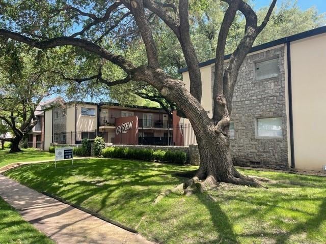 Building Photo - 4206 Hawthorne Ave Unit 204