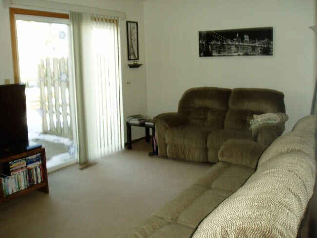 Photo - 3420 Harcourt Dr