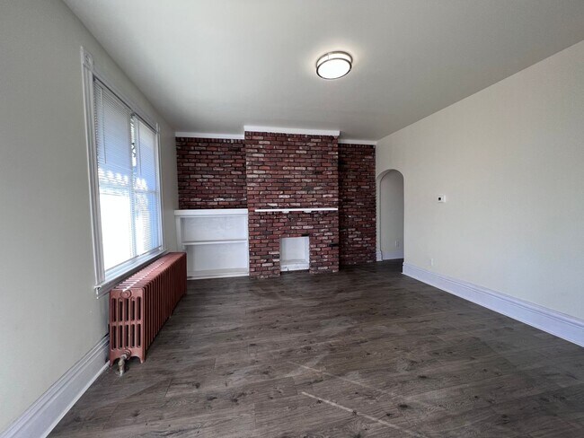 Photo - Updated 3 BR 2.5 bath house now available!