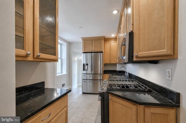 Photo - 1412 Battery Ave