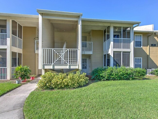 Photo - 209 Lake Brook Cir