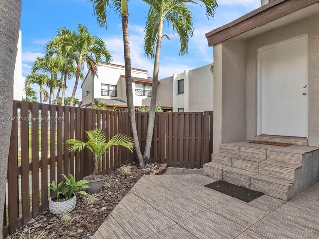 Building Photo - 10300 NW 9th St Cir Rental