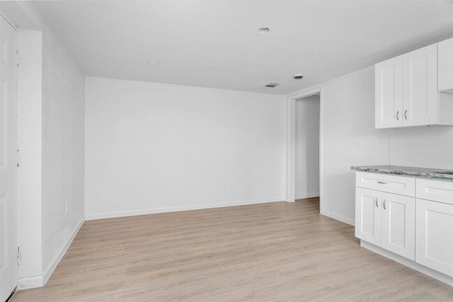 Photo - 16016 Green Manor Dr Unit B