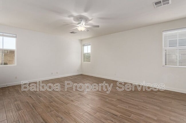 Photo - 5528 S Dillon Cir