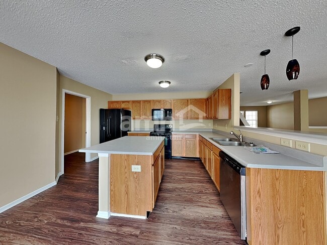 Photo - 5862 N Quincy Dr