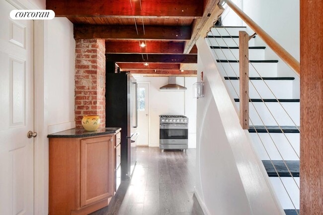 Photo - 108 Hillcrest Ave