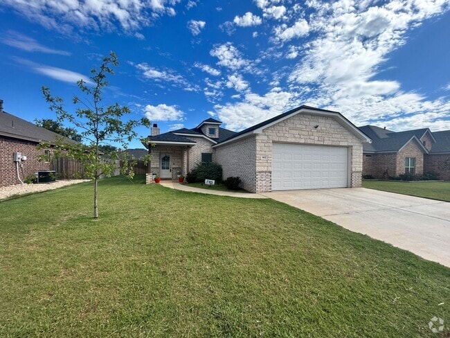 Building Photo - 4 Bed 2 bath Frenship ISD Rental