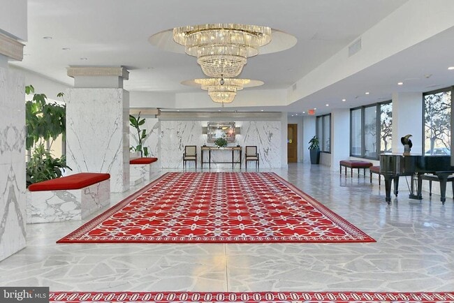 Photo - 1101 S Arlington Ridge Rd Apartamento Unidad 705