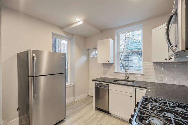 Photo - 1227 S Peach St