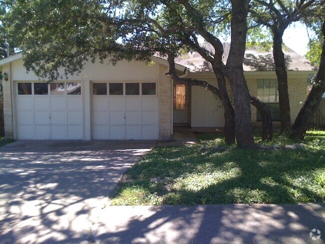 Building Photo - 1915 Ramona Cir Rental
