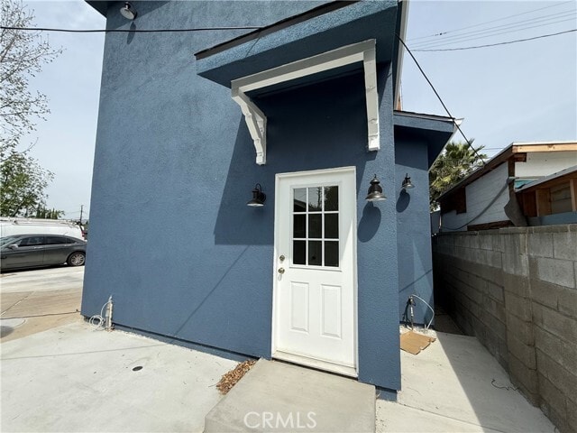Photo - 20953 Saticoy St
