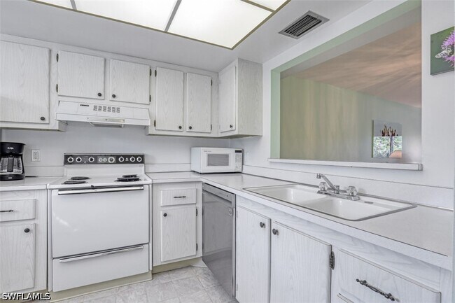 Photo - 3150 Binnacle Dr Unit 217