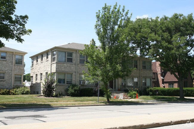 Photo - 5211 N Santa Monica Blvd